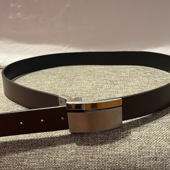 Reversible Belt - Picture 2 of 5